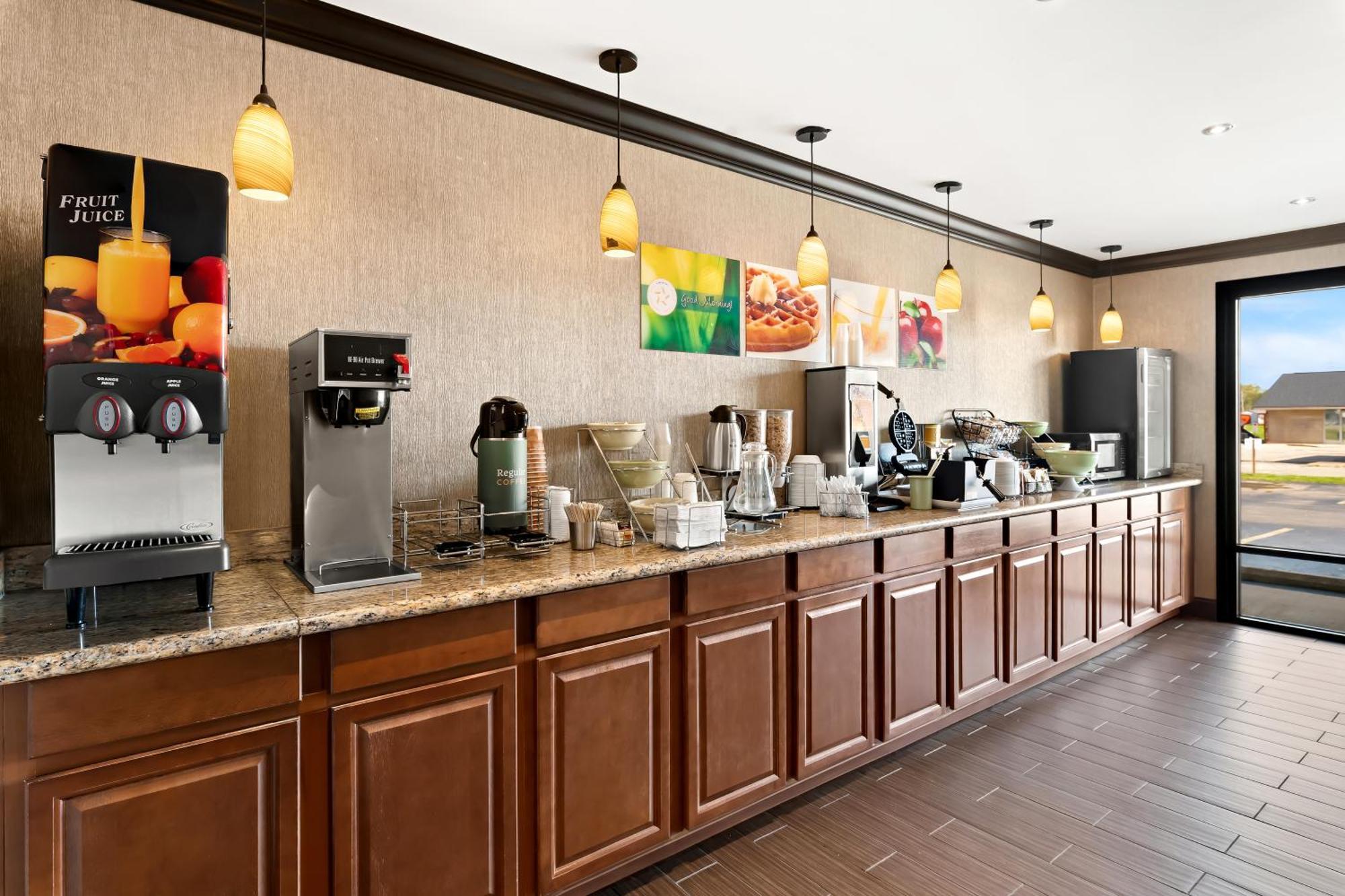 Dumas Quality Inn & Suites מראה חיצוני תמונה