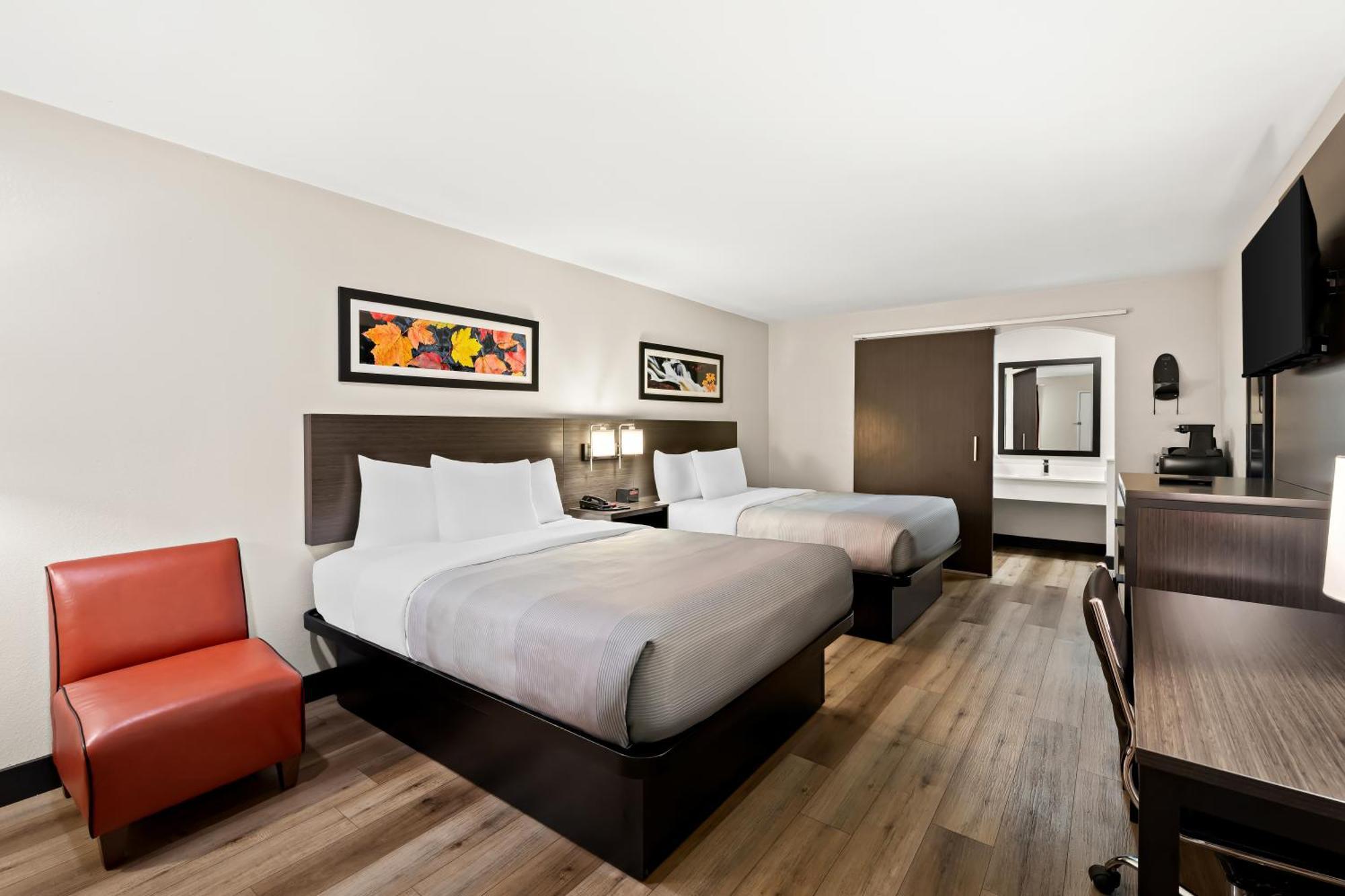 Dumas Quality Inn & Suites מראה חיצוני תמונה
